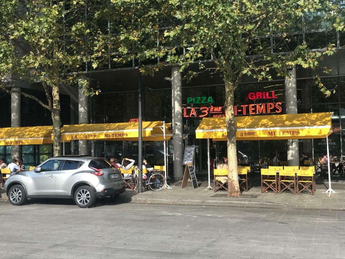 F2 Paris 10Eme Gare Du Nord - Stade De France - Parking Saint-Denis-en-Margeride Exterior foto